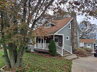 39 Hooper Rd, Endwell, NY 13760