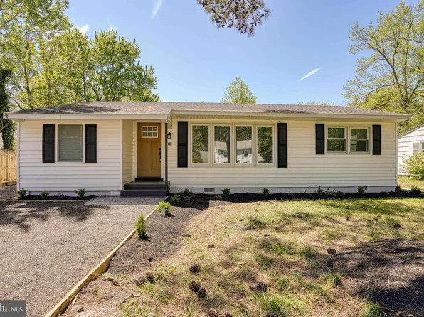 10 Bay View Ave, Cambridge, MD 21613