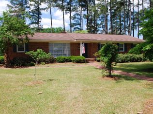 801 Frederick Ave, Laurinburg, NC 28352