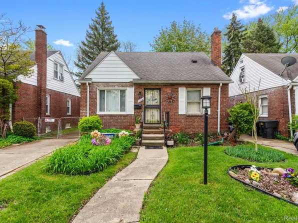 11718 Wayburn St, Detroit, MI 48224