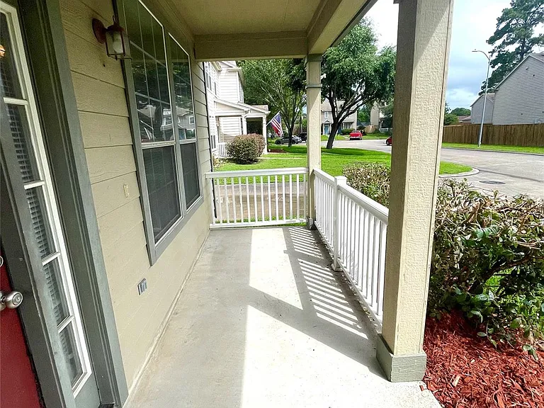 23623 Twisting Falls Dr — Photo 5