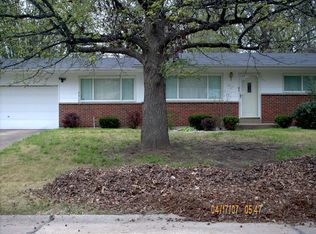 1015 Briarbrae Dr, Saint Louis, MO 63138