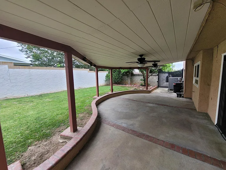 2050 Madonna Ln — Photo 27