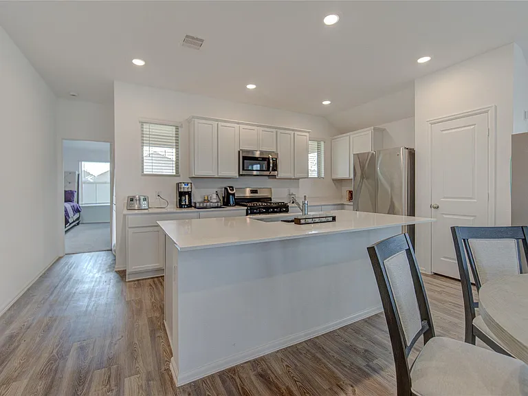 2904 Cordova Hill Dr — Photo 15