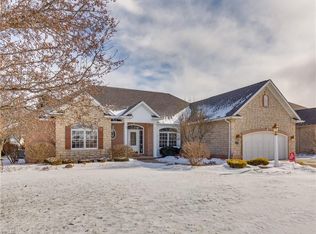 8366 Deacon Ave NW, North Canton, OH 44720