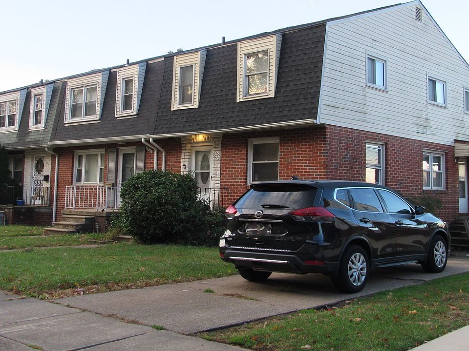 2nd image of 6220 Radecke Ave