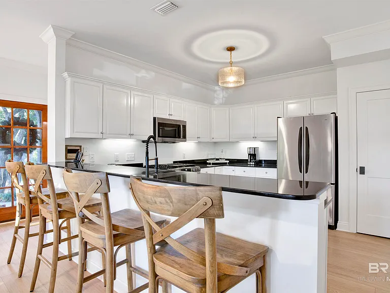 460 Equality Ave — Photo 9