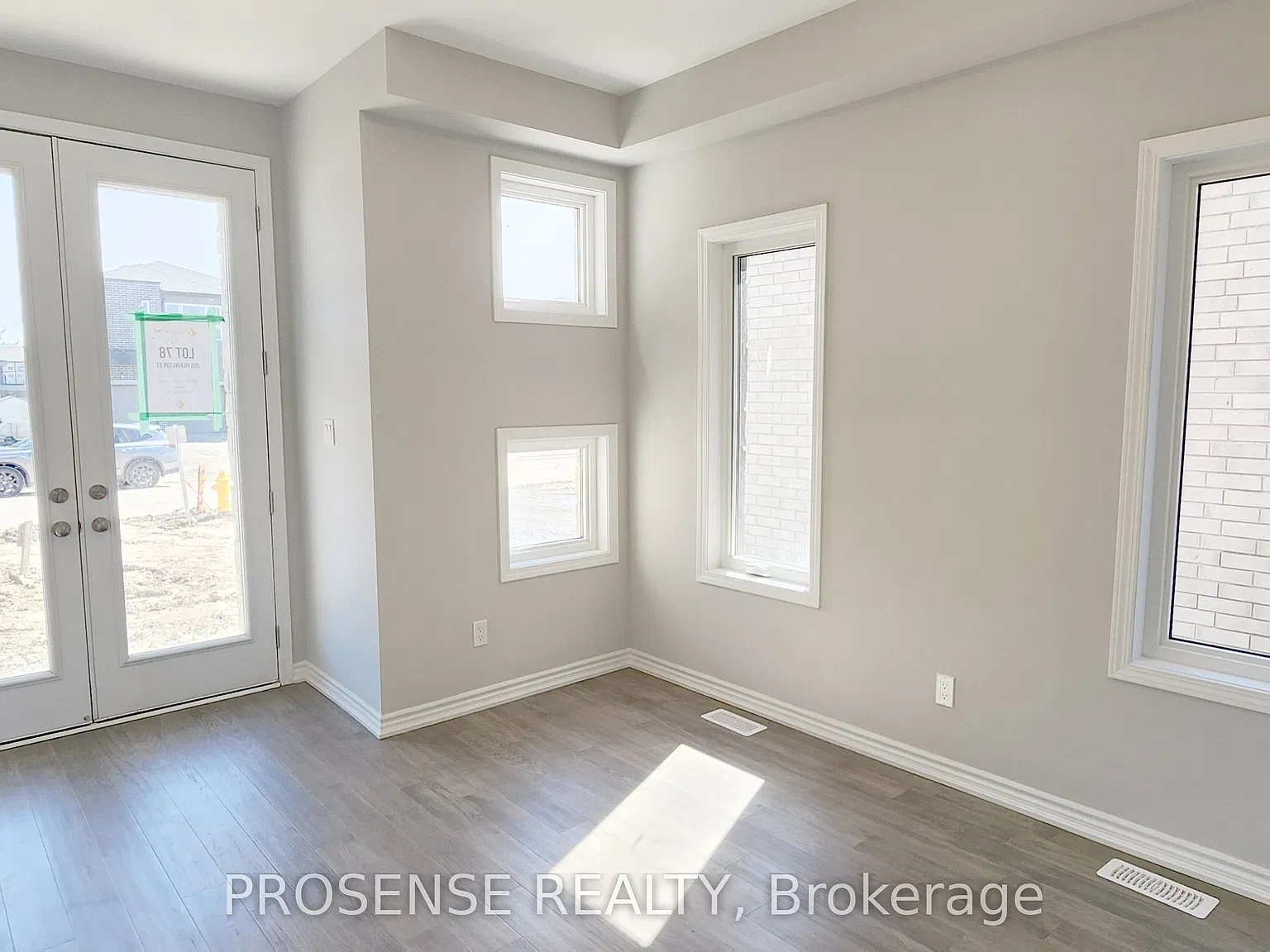 4 bed, $2,700 — Photo 3