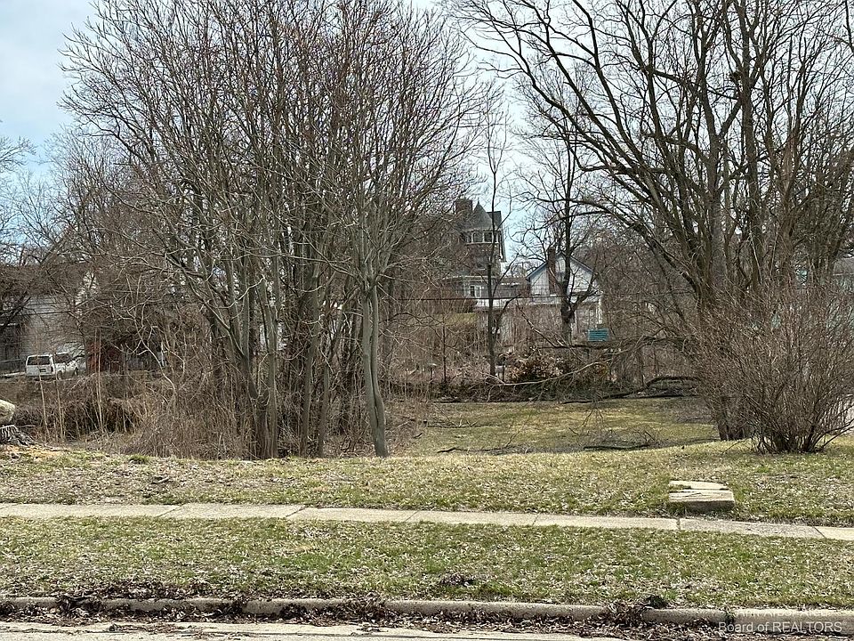 1st image of 620 Norris St