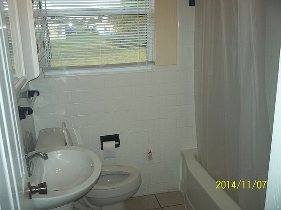 3rd image of 7 Bayberry Ct #A