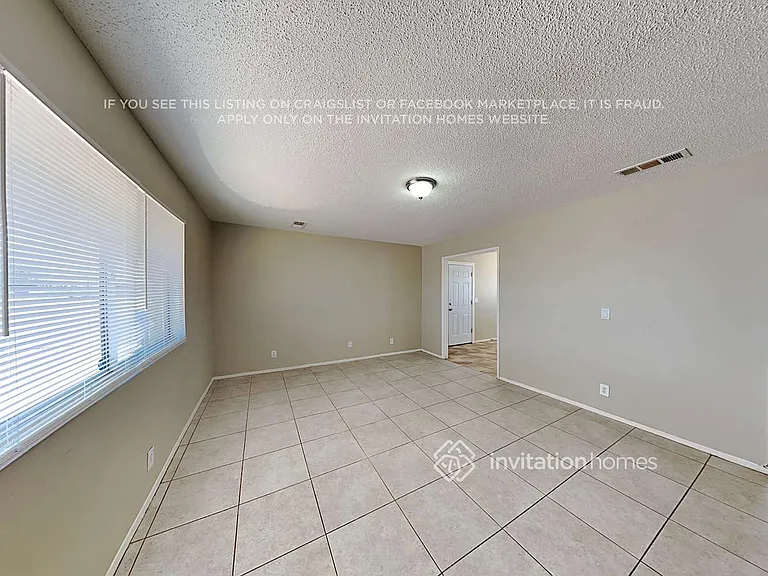 3314 W Aster Dr — Photo 3