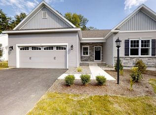 6 Copper Ridge Dr, Mechanicville, NY 12118