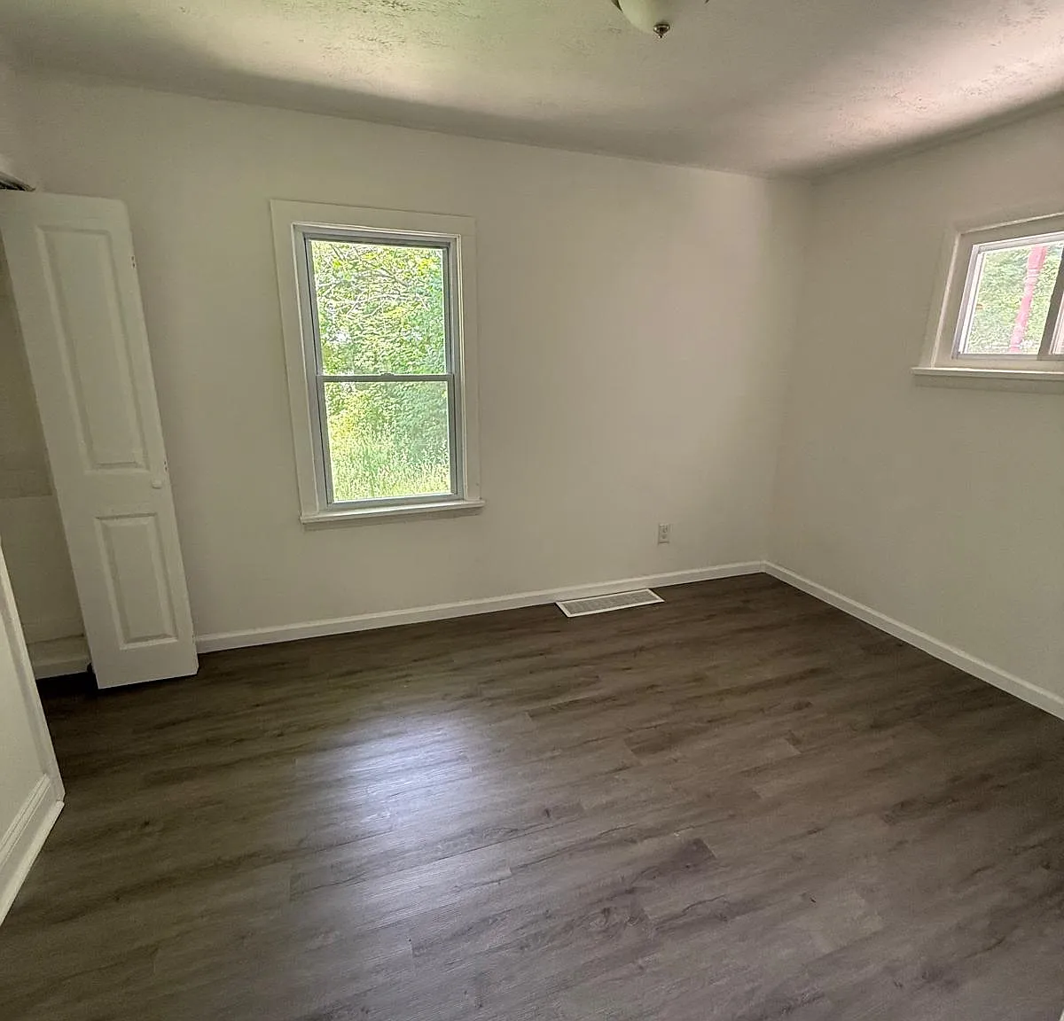 3 bed, 1416 sqft, $1,300 — Photo 4