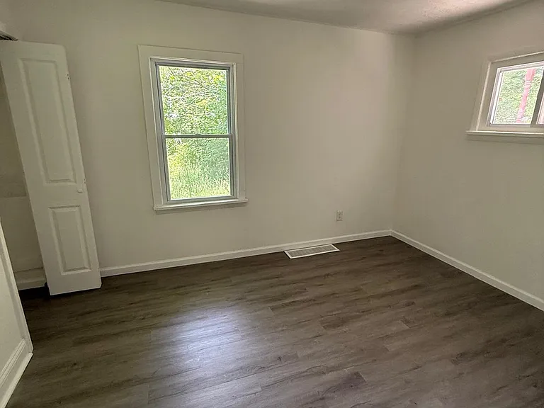 10601 Mount Auburn Ave — Photo 4