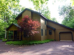 1265 Longrifle Rd, Pocono Pines, PA 18350