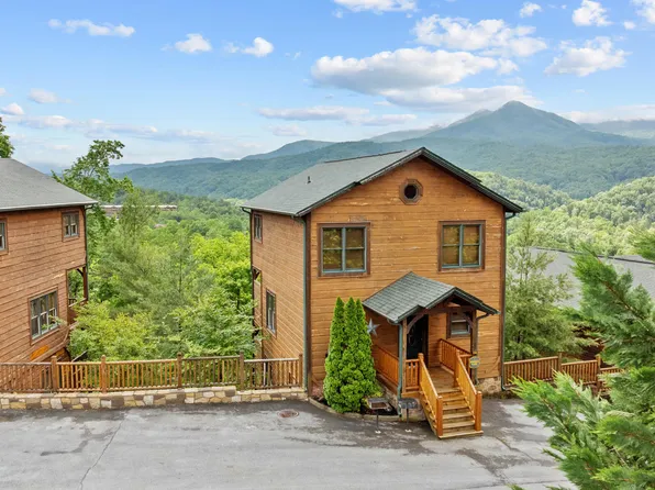 750 Park Vista Way, Gatlinburg, TN 37738