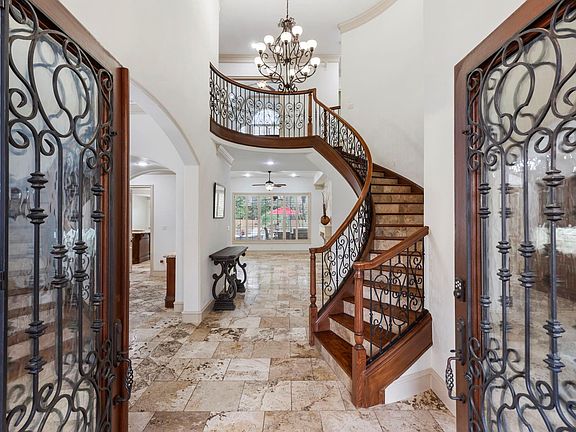 4th image of 6 Harmony Links Pl