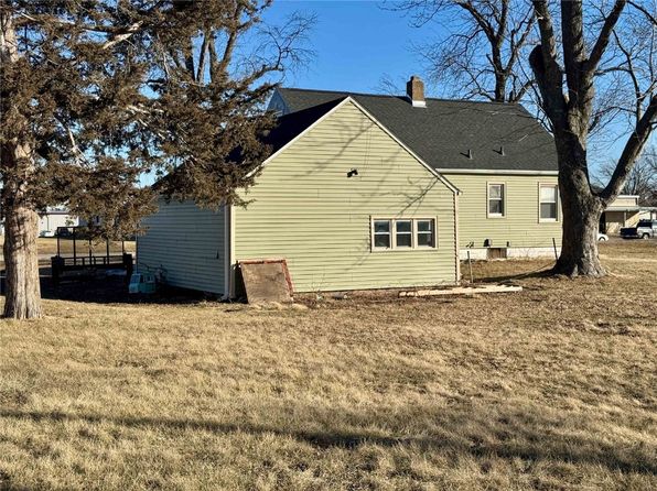 cedar-rapids-iowa-124312479 picture