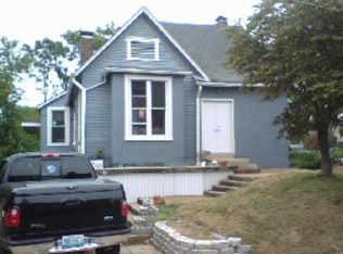 6930 Glades Ave, Saint Louis, MO 63139