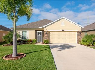 8093 Westfield Cir, Vero Beach, FL 32966