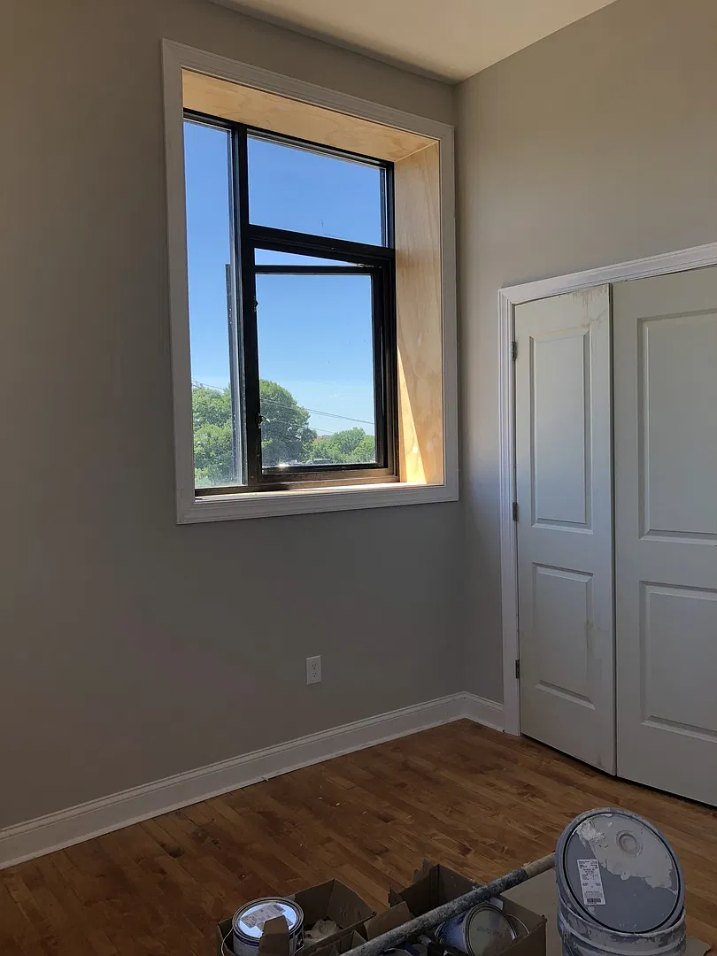 201 York Road — Photo 4