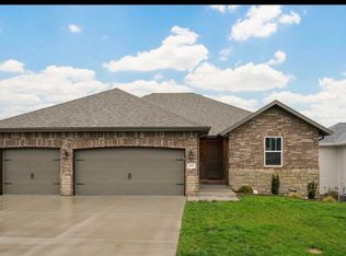 842 E Acacia Ln, Nixa, MO 65714