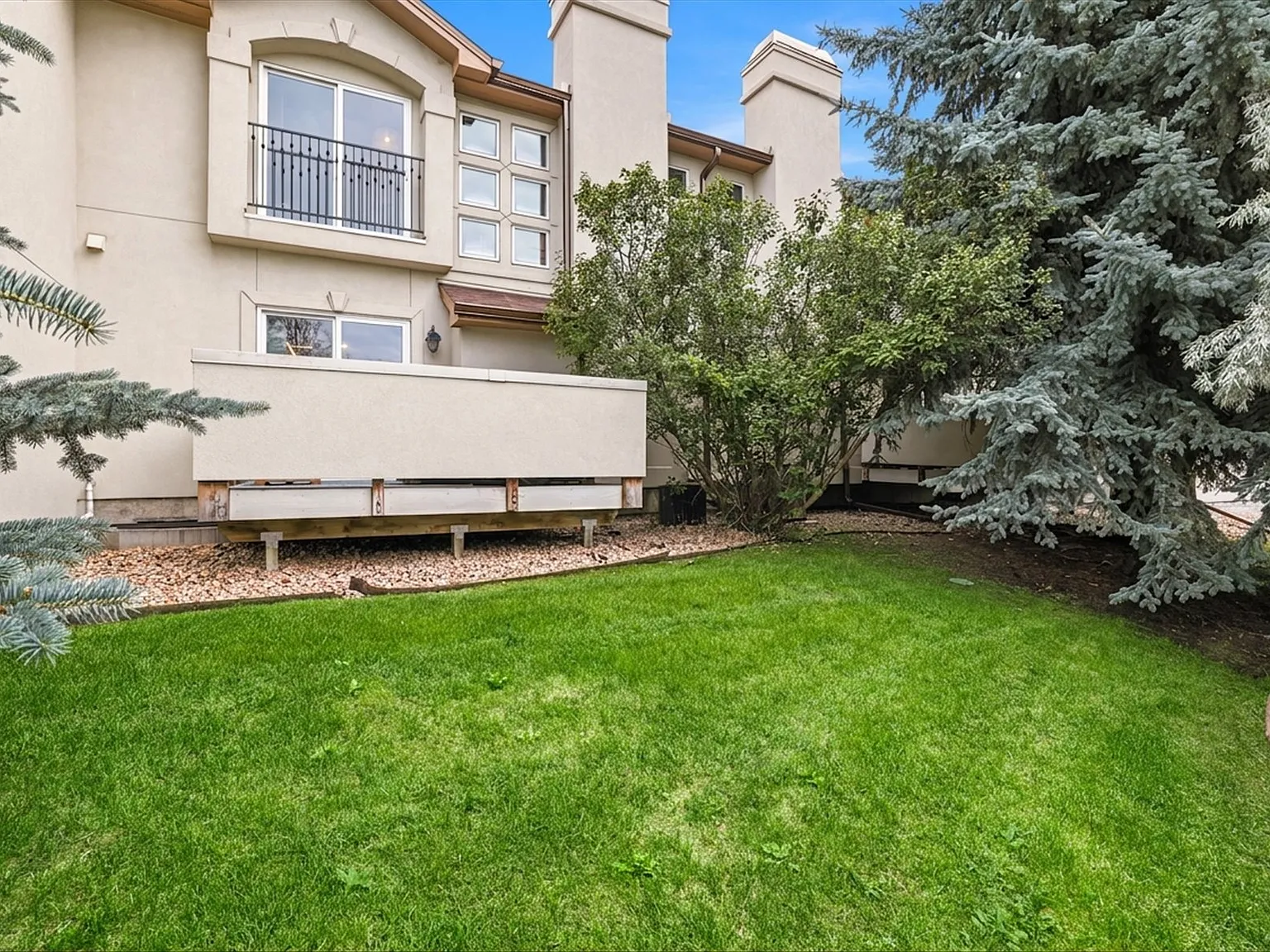 2 bed, 2524 sqft, $2,900 — Photo 4