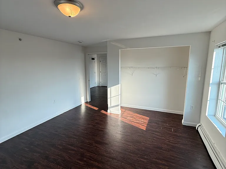 661 Bell St #10 — Photo 8