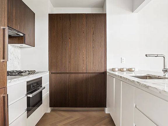 5th image of 100 Avenue A APT 7