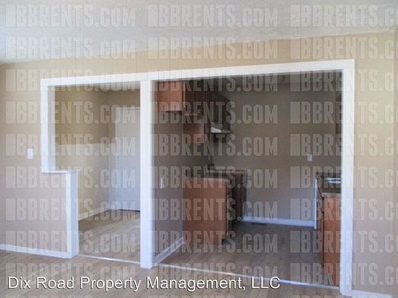 3rd image of 5939 Willaston Dr