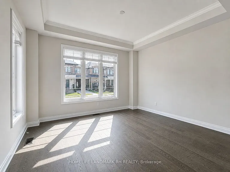 23 Clara May Ave — Photo 4
