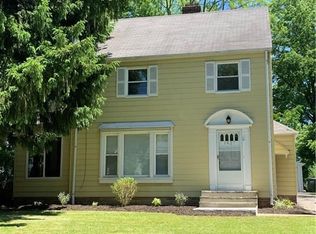 1427 Dorsh Rd, South Euclid, OH 44121