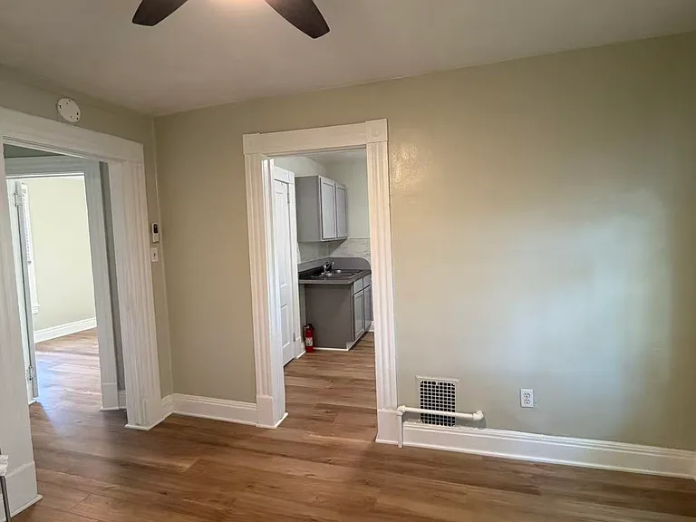 312 S Ingersoll St #1 — Photo 4