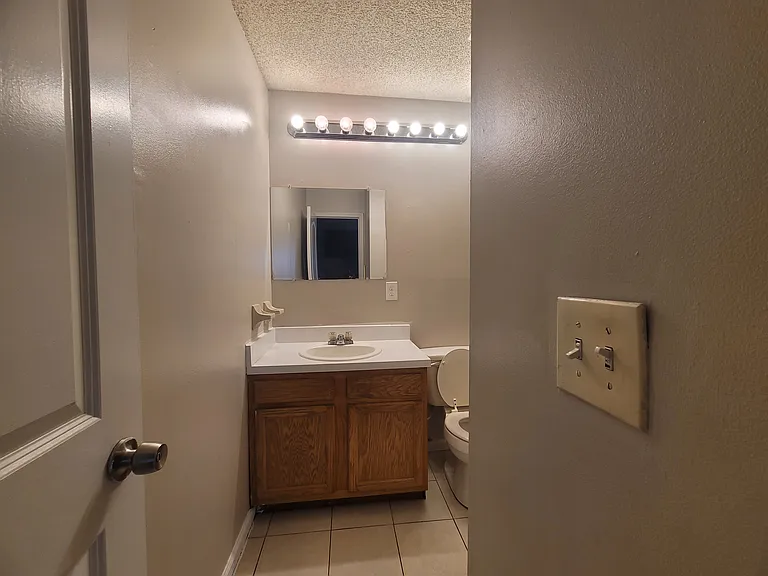 5136 Indian Lakes Ct #1 — Photo 10