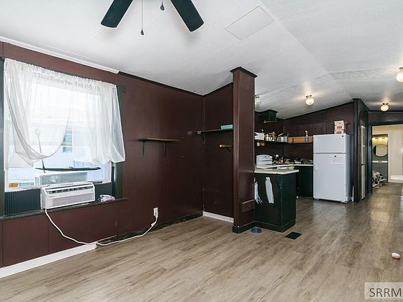 4th image of 4700 S 5th Ave Trailer 16