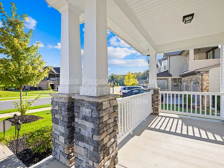 2783 Berkhamstead Cir — Photo 4