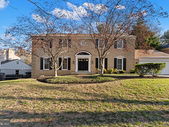 3rd image of 11005 Earlsgate Ln