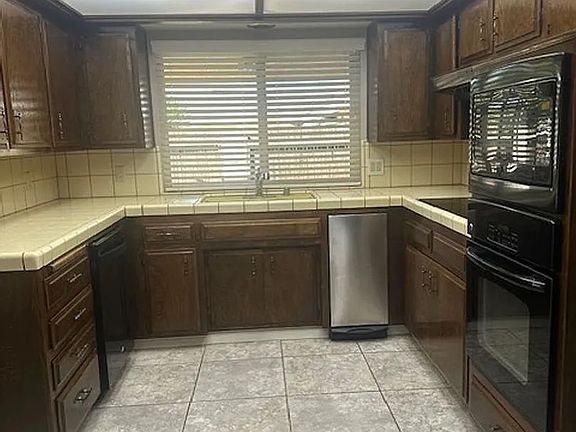 4th image of 6713 Kimberly Ave