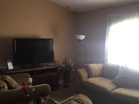 4th image of 516 Wellington Ave