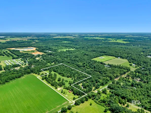 19792 Rada Rd, Silverhill, AL 36576