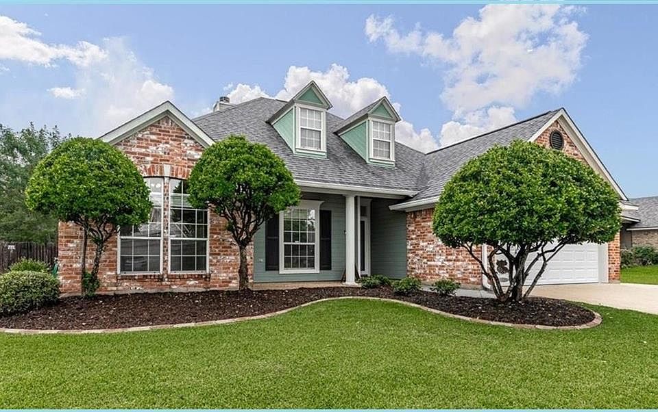1st image of 2249 Windsor Ct