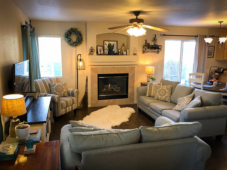 Living room with gas fireplace