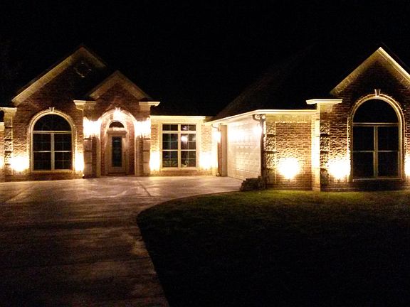 3rd image of 1117 The Shores Dr