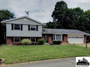 129 Iroquois Trl, Ona, WV 25545