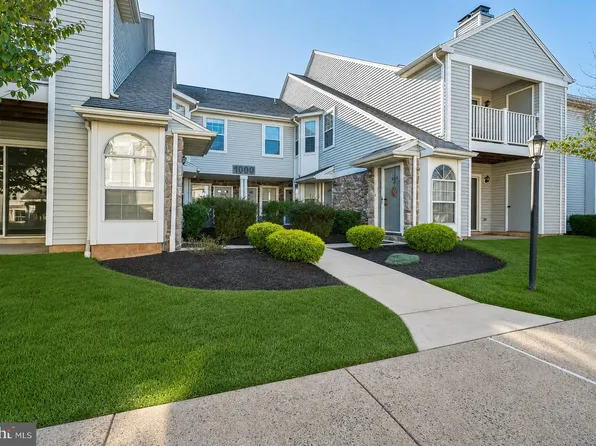 1104 Mews Dr #1104, Sellersville, PA 18960
