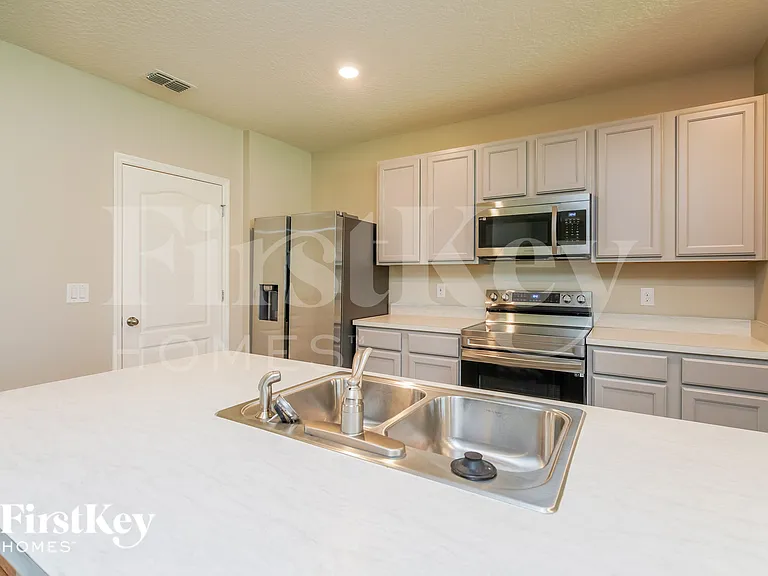 2741 Grand Central Ave — Photo 7