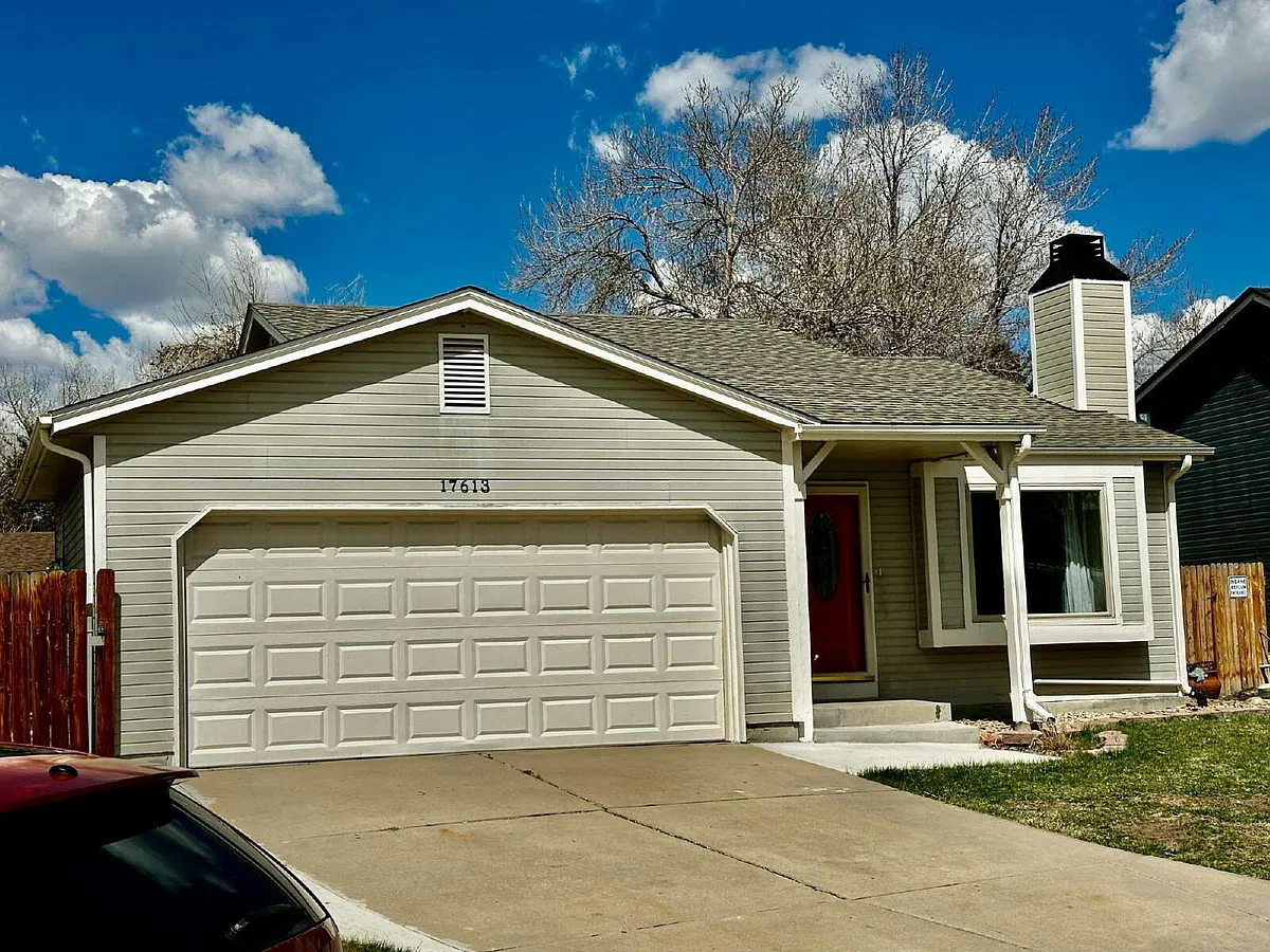 Building Photo - 17613 Junegrass Pl