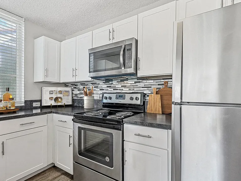 The Enclave Apartments at Waterways — Photo 56