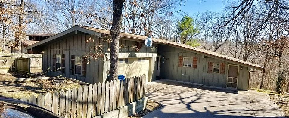 1st image of 24 Lambeth Dr