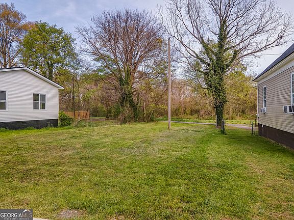 4th image of 319 S McLin St SW